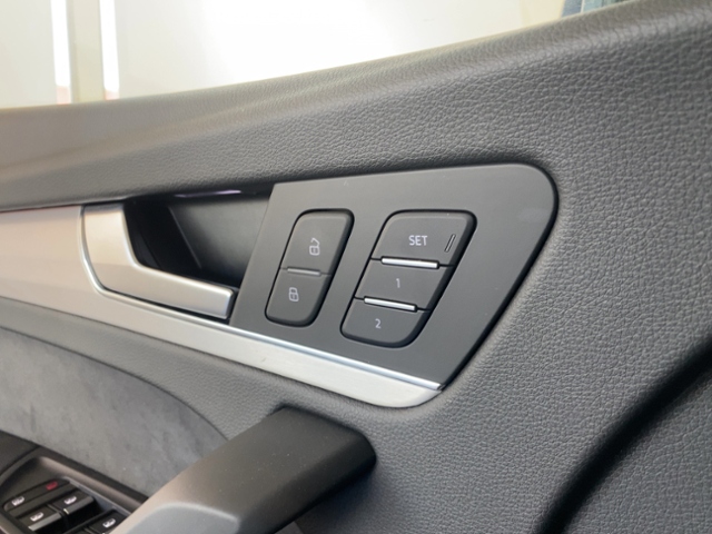 SQ5 3.0 TDI Quattro+Navi+Matrix+Ahk+Hud+Top View