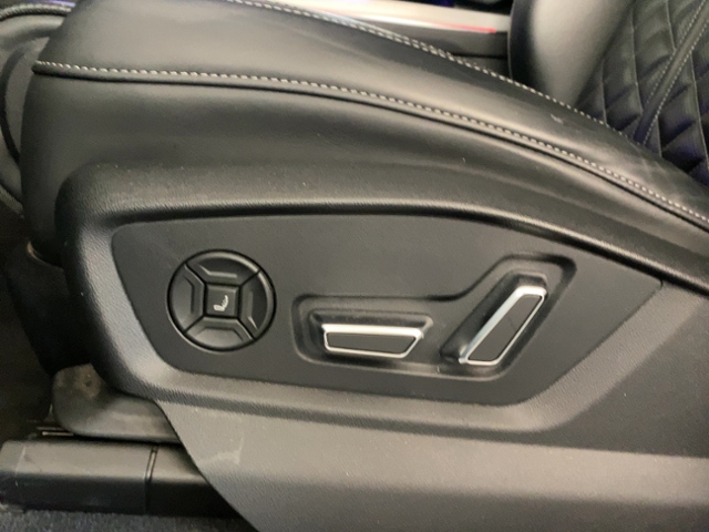 Q7 50 TDI Quattro S-Line+Navi+Matrix+Ahk+Hud+Lhz