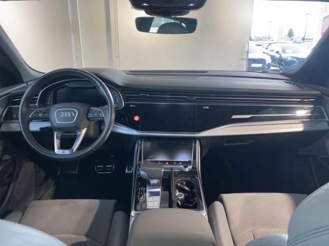 Q8 50 TDI Quattro S-Line+Navi+Matrix+Ahk+Head Up