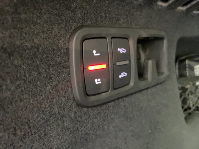 Q8 50 TDI Quattro S-Line+Navi+Matrix+Ahk+Head Up