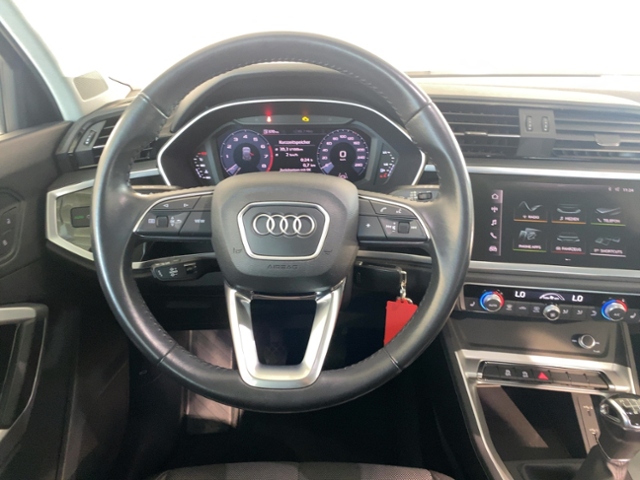 Q3 35 TFSI 6-Gang+Led+Carplay+Ahk+Ambiente+Shz+A