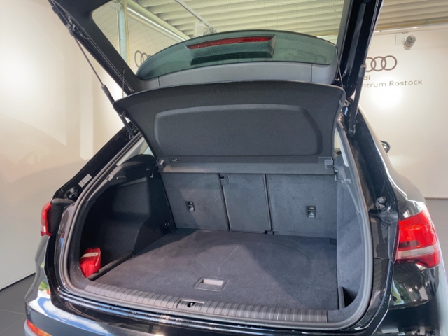 Q3 35 TFSI 6-Gang+Led+Carplay+Ahk+Ambiente+Shz+A