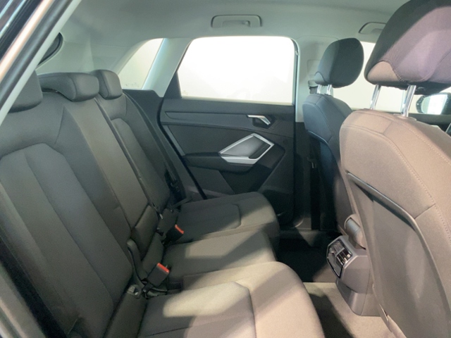 Q3 35 TFSI 6-Gang+Led+Carplay+Ahk+Ambiente+Shz+A