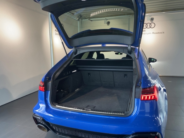 RS6 Avant 4.0 TFSI Quattro+Navi+Matrix+Ahk+Pano+