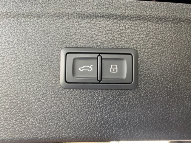 Q5 50 TFSI e Quattro+Navi+Matrix+Ahk+Head Up+Top