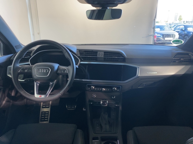 Q3 40 TFSI Quattro S-Line+Carplay+Led+Virt Cock+