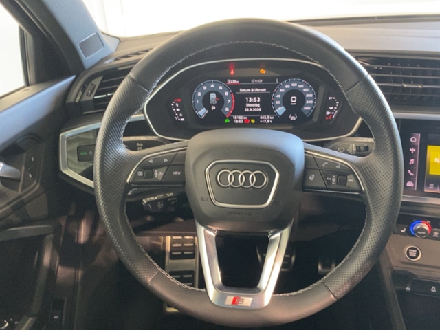 Q3 40 TFSI Quattro S-Line+Carplay+Led+Virt Cock+