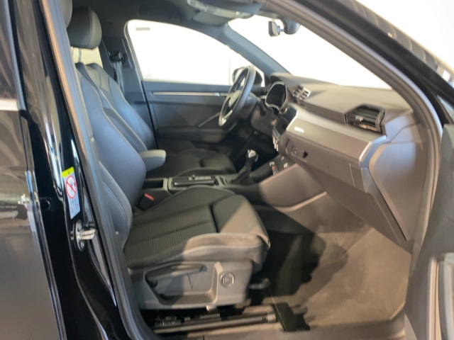 Q3 40 TFSI Quattro S-Line+Carplay+Led+Virt Cock+