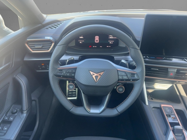 Leon 1.5 e-Hybrid 204PS NAVI+SHZ+SENNH+AMBI+ACC+