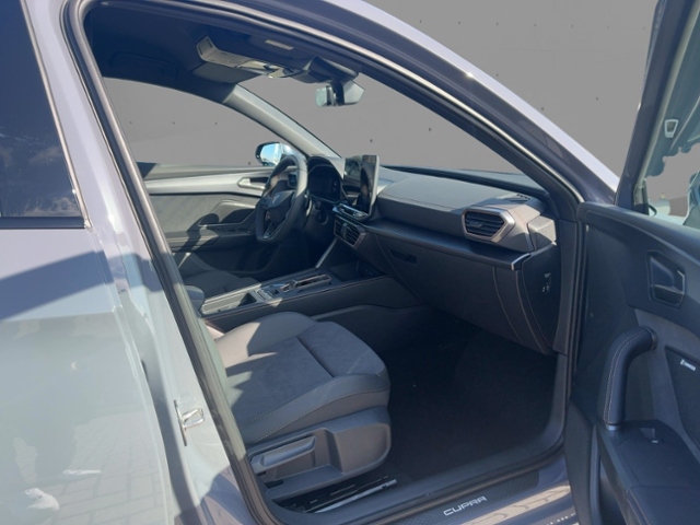 Leon 1.5 e-Hybrid 204PS NAVI+SHZ+SENNH+AMBI+ACC+